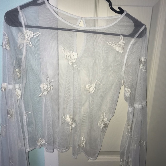 American eagle see through top - Picture 3 of 3